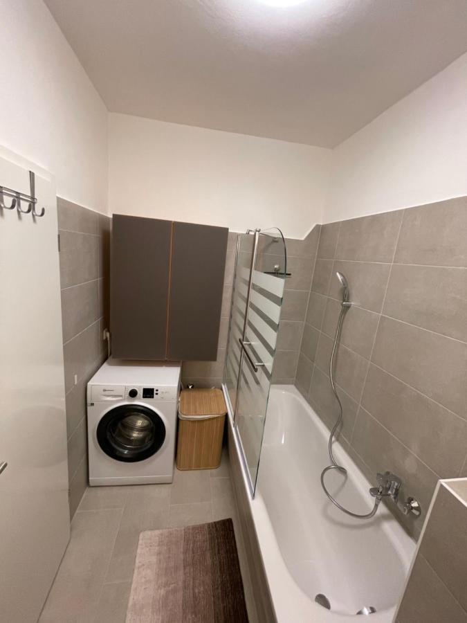Ruhige Ferienwohnung Rostock Zewnętrze zdjęcie